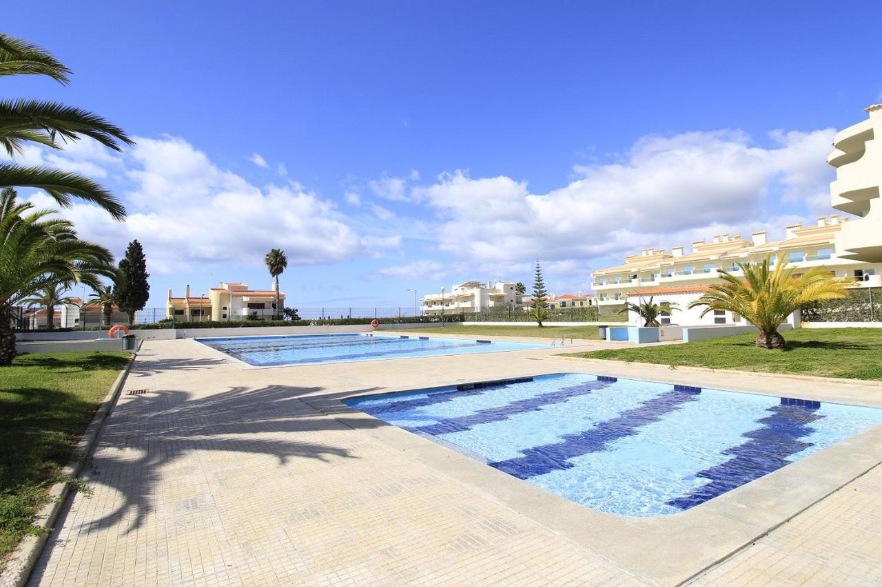 Armacao De Pera Brightness With Pool By Homing Apartment ภายนอก รูปภาพ