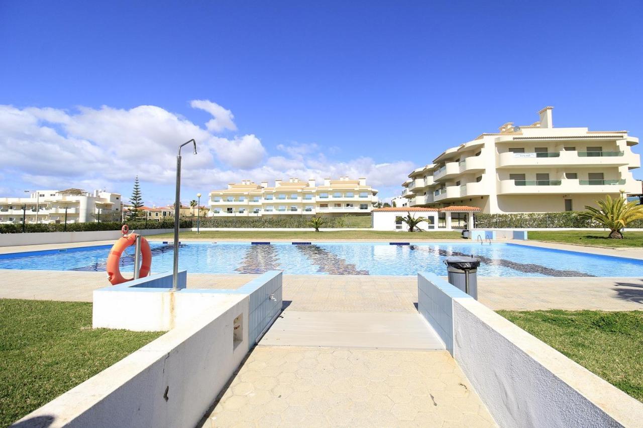 Armacao De Pera Brightness With Pool By Homing Apartment ภายนอก รูปภาพ