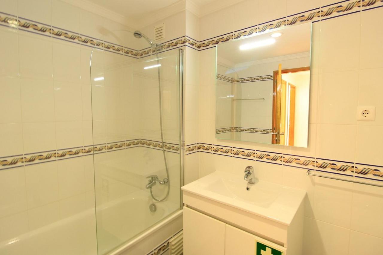 Armacao De Pera Brightness With Pool By Homing Apartment ภายนอก รูปภาพ