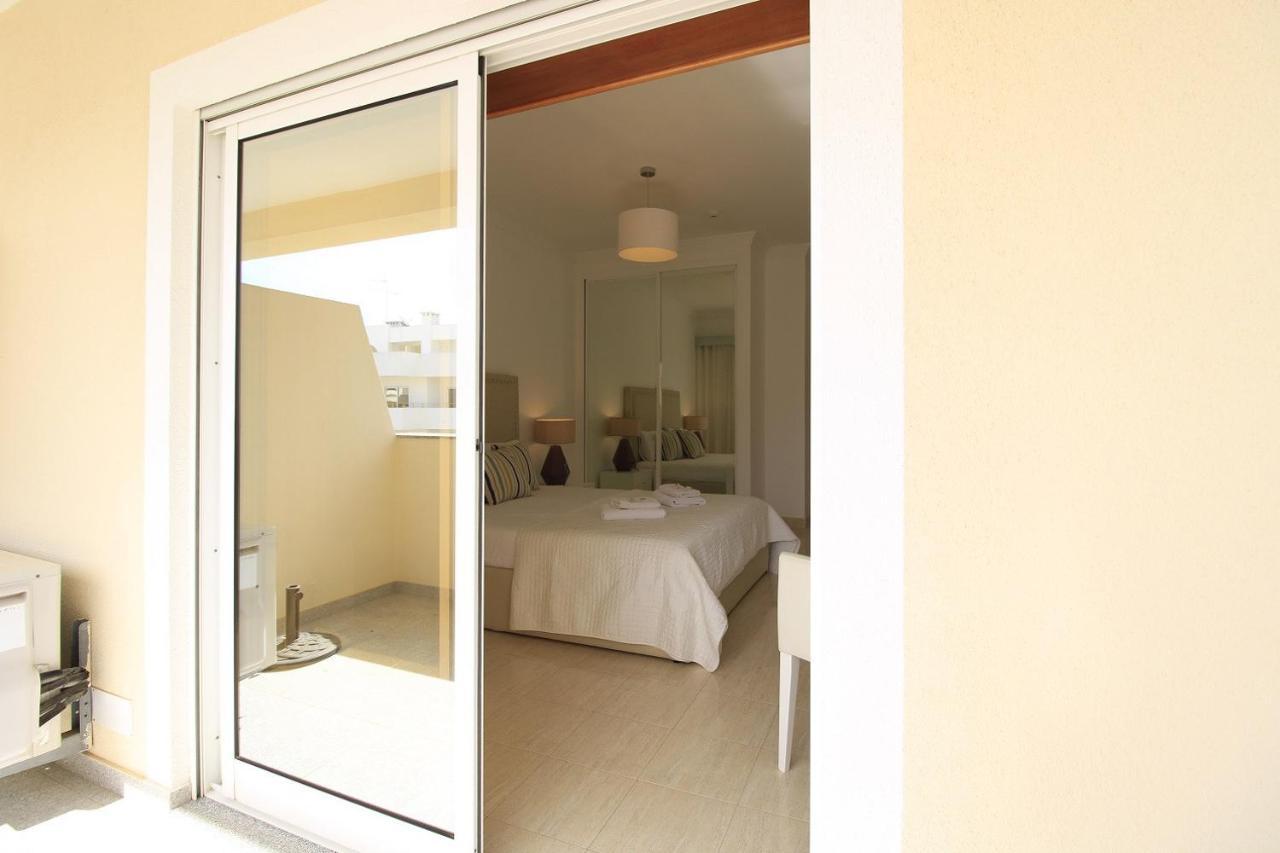 Armacao De Pera Brightness With Pool By Homing Apartment ภายนอก รูปภาพ
