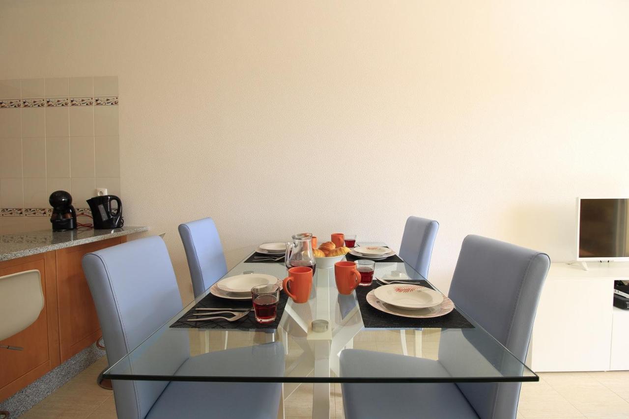 Armacao De Pera Brightness With Pool By Homing Apartment ภายนอก รูปภาพ